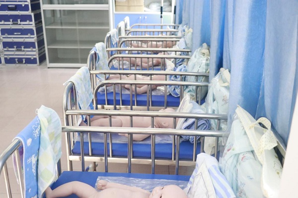 护理专业育婴室设备.jpg